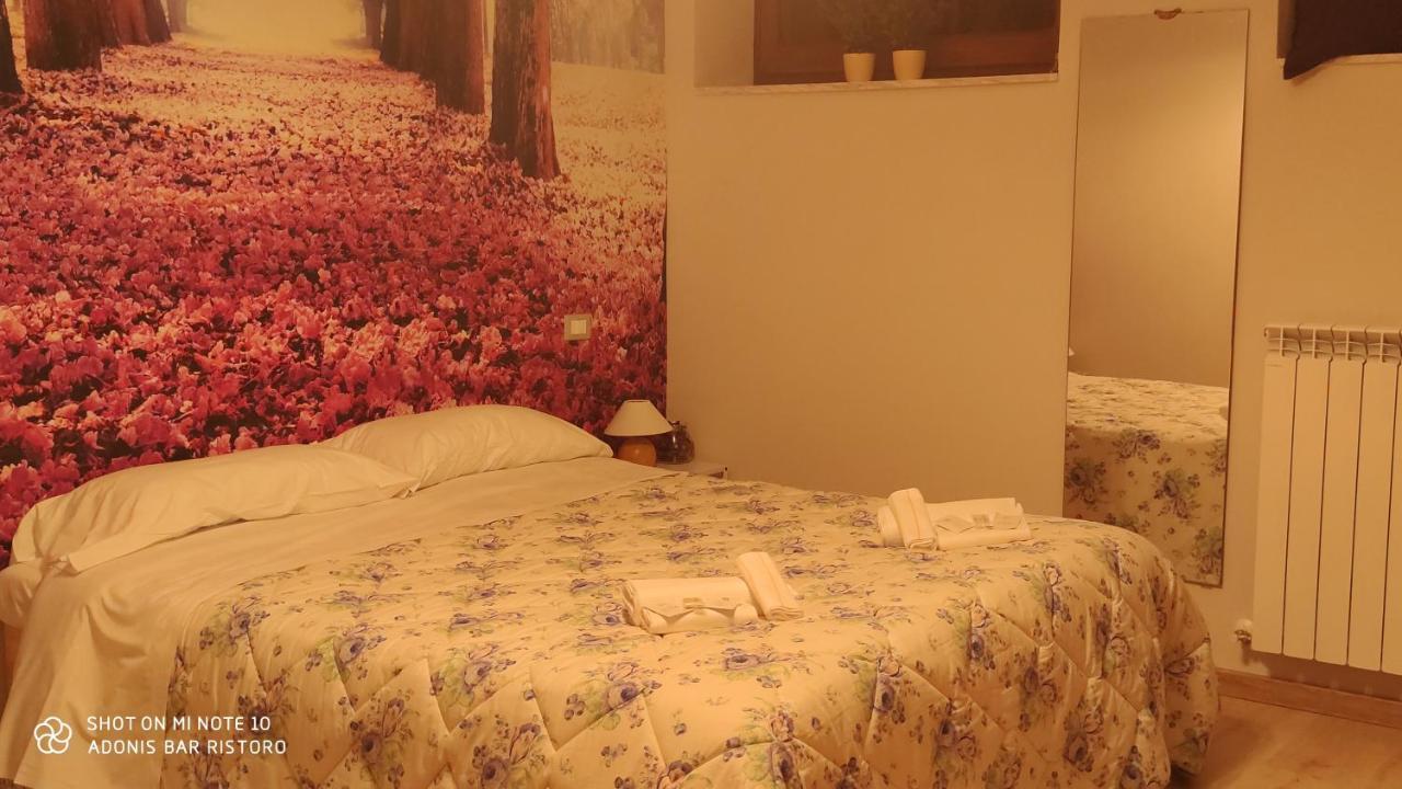 Hotel Adonis Castelvecchio Calvisio Zewnętrze zdjęcie